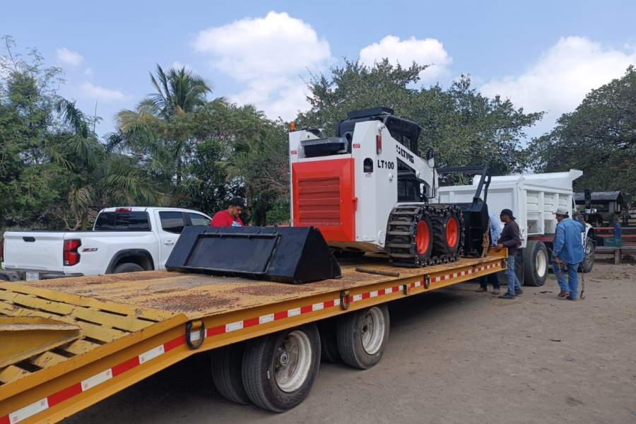 LT100 skid steer loader customer feedback